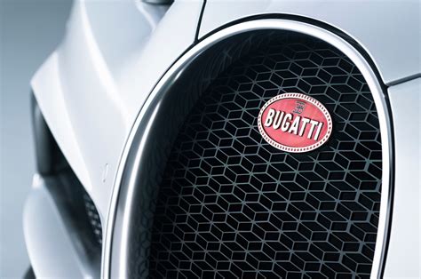 bugatti chiron grill.